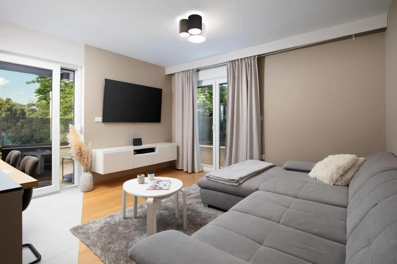 Stoja Beach Apartment Πούλα